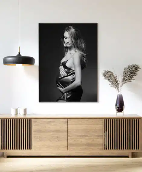 Diferentes tipos de quadros, incluindo quadros em acrílico, quadros em MDF, quadros personalizados e molduras. Proalbuns